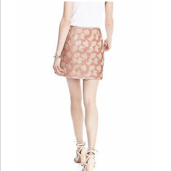 🌸Banana Republic Sequin Mini Skirt🌸 - Picture 6 of 7
